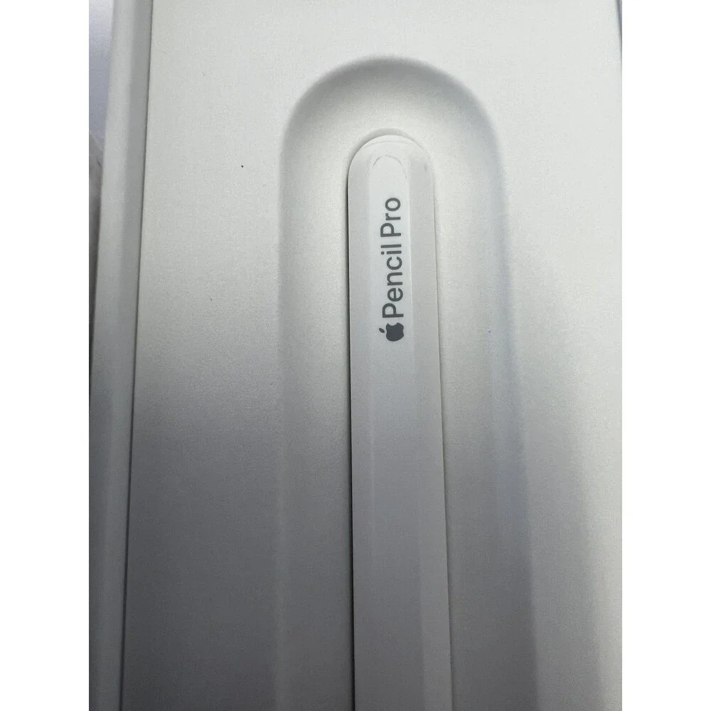 Apple Pencil Pro White MX2D3AM/A - A2538 - OPEN BOX